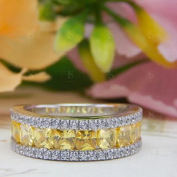 Elegant Yellow stone and Silver Women's Ring - Picture 4 of 5